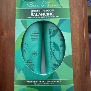 Green Meadow Balancing Shampoo & Conditioner Gift Set